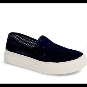Steve Madden Gills-M Mesh Slip-On Sneaker
